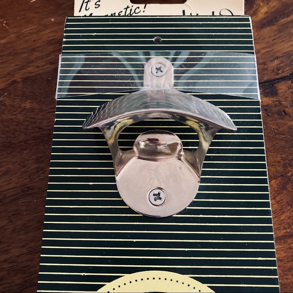 NIP Wall Mounted Beer Bottle Opener Great Gift for Dads! - Picture 2 of 7